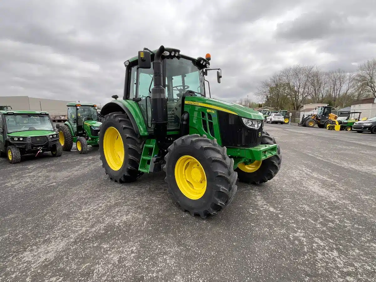 Gallery image 1 for Used 2021 John Deere 6110M Tractor
