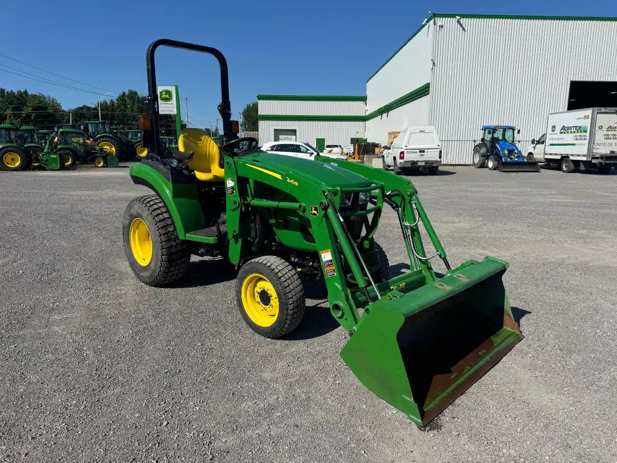 Gallery image 1 for Used 2019 John Deere 2032R Tractor