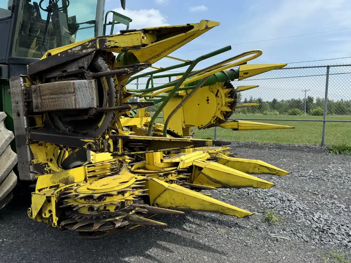 Gallery image 2 for Used 2004 Champion 345 Header - Rotary