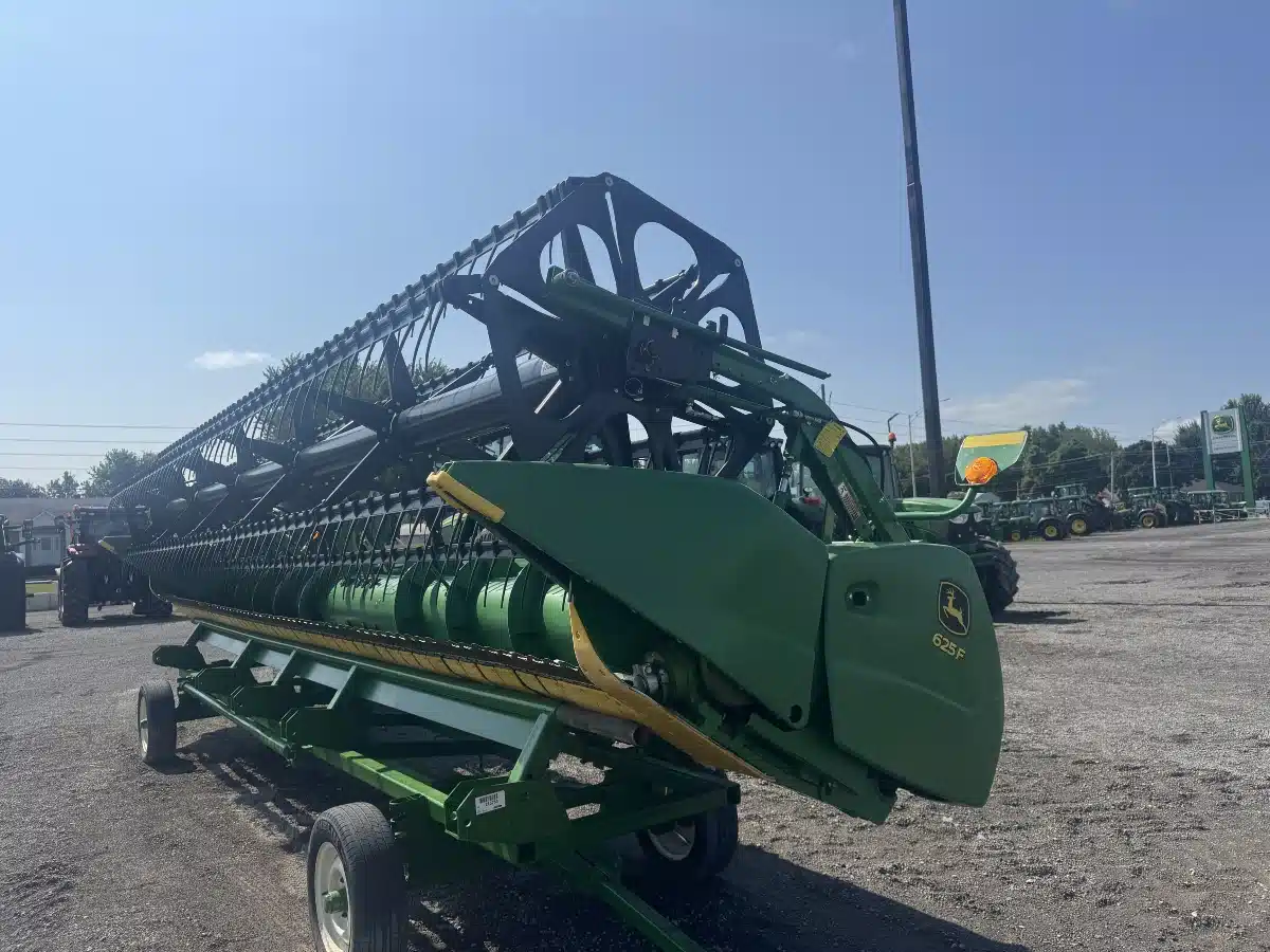 Gallery image 2 for Used 2014 John Deere 625F Header - Flex