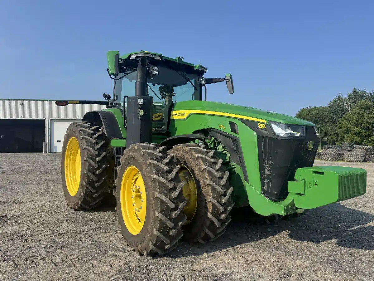 Gallery image 1 for Used 2023 John Deere 8R 370 Tractor