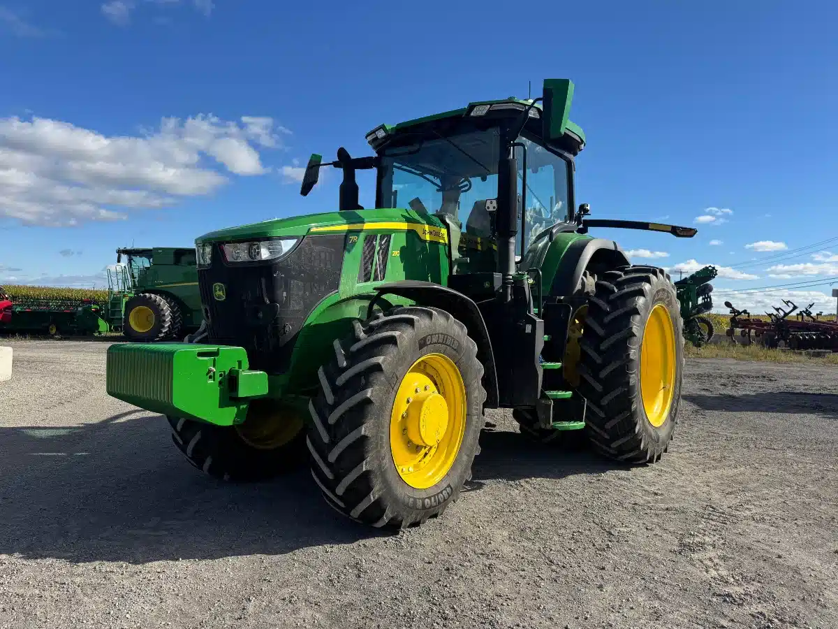 Gallery image 2 for Used 2020 John Deere 7R 210 Tractor