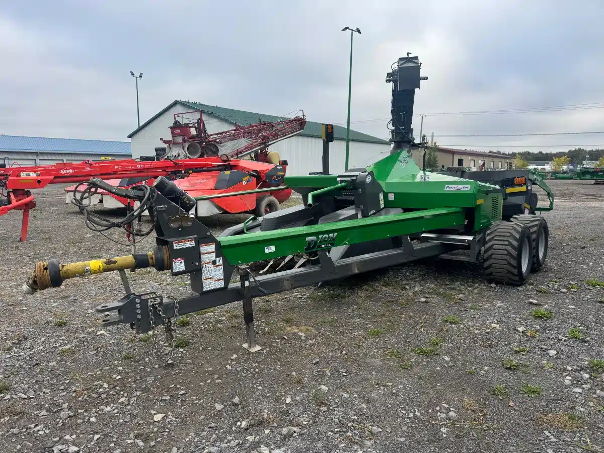 Gallery image 2 for Used 2019 Dion 2430 Forage Harvester