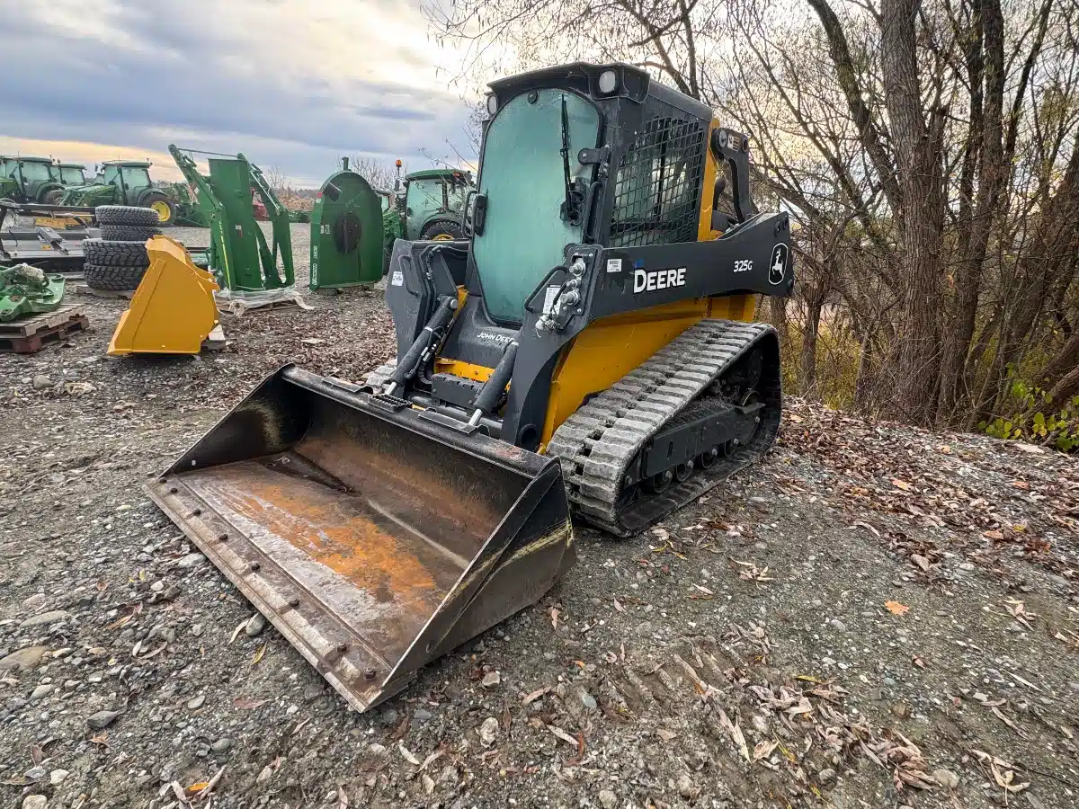 Gallery image 2 for Used 2023 John Deere 325G Track Loader