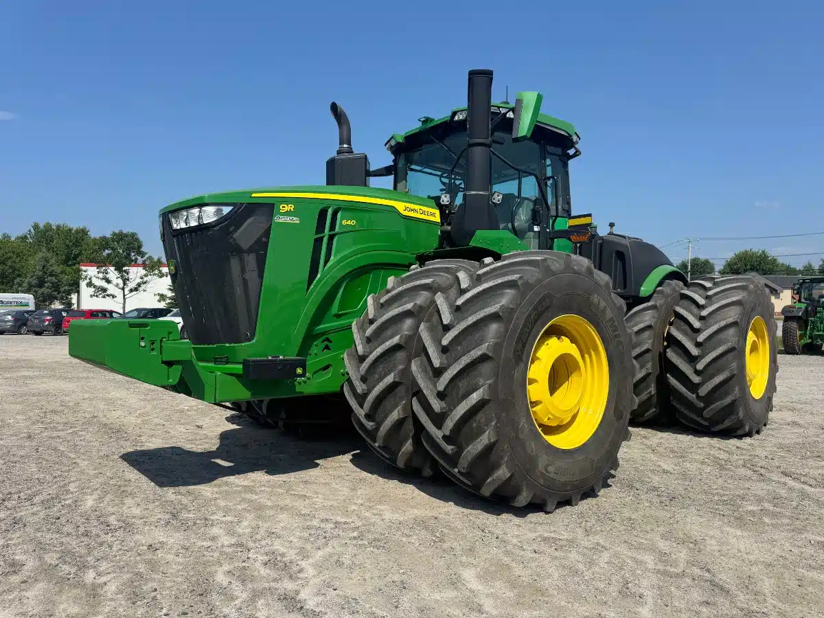 Photo de la Galerie 2 pour 2022 John Deere 9R 640 Tracteur