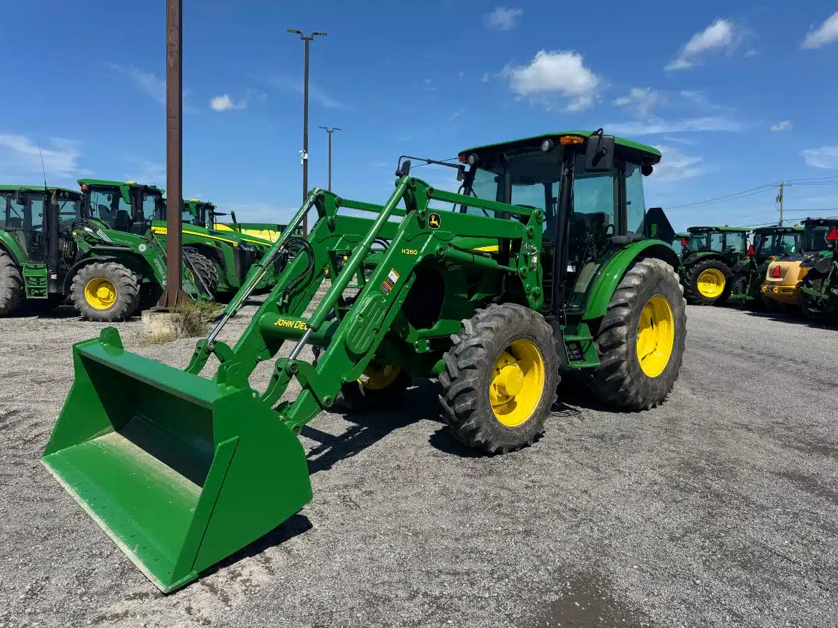 Gallery image 2 for Used 2011 John Deere 5085M Tractor