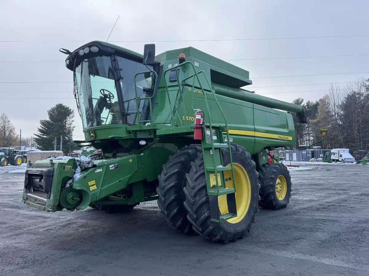 Gallery image 2 for Used 2010 John Deere 9570 STS Combine