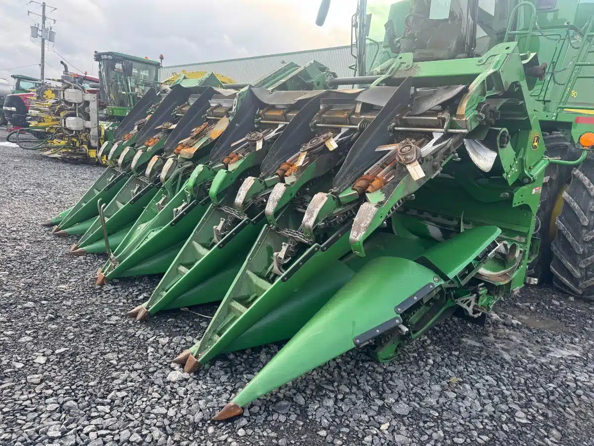 Gallery image 2 for 2018 John Deere 712FC Header - Row Crop