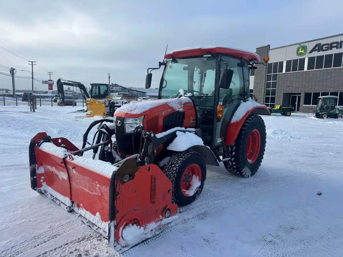 Gallery image 2 for 2022 Kubota L6060 Tractor