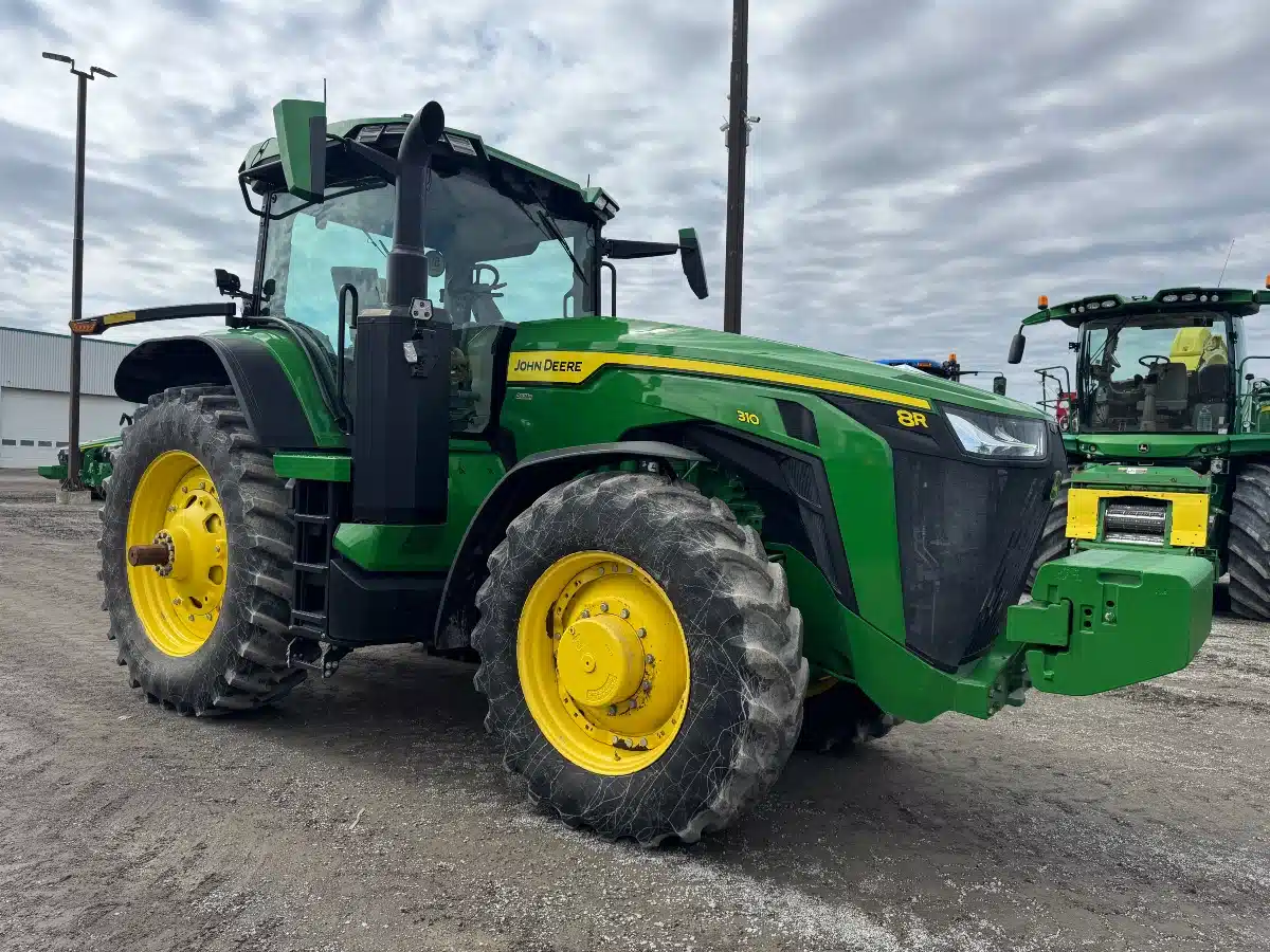 Photo de la Galerie 1 pour 2024 John Deere 8R 310 Tracteur