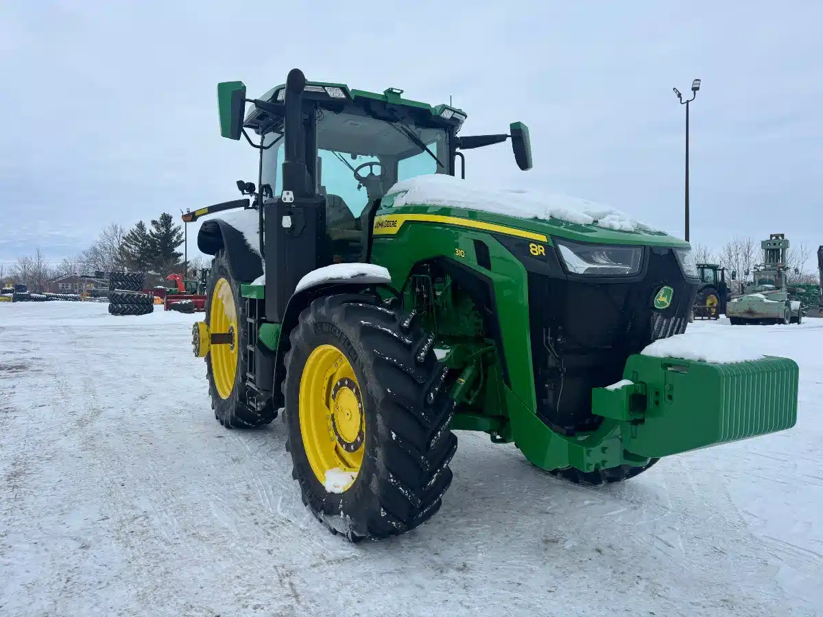 2022 John Deere 8R 310 Tractor