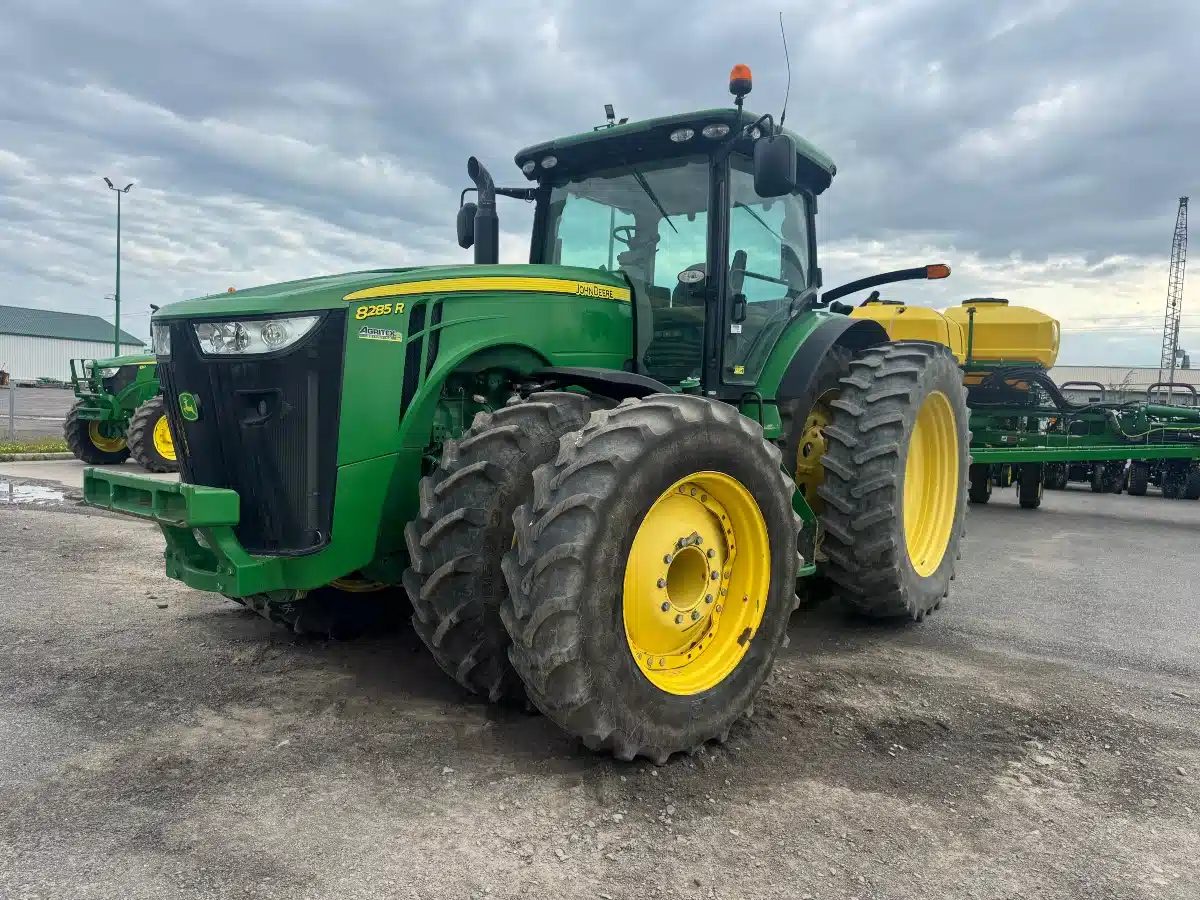 Gallery image 2 for 2013 John Deere 8285R Tractor
