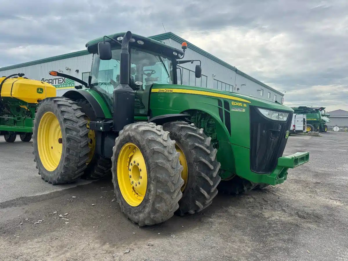 Gallery image 1 for 2013 John Deere 8285R Tractor