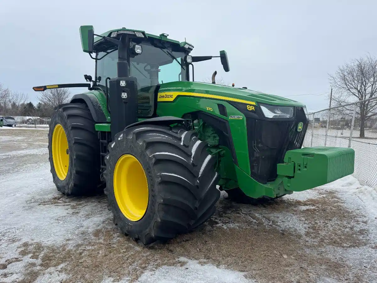 Photo de la Galerie 1 pour 2022 John Deere 8R 370 Tracteur