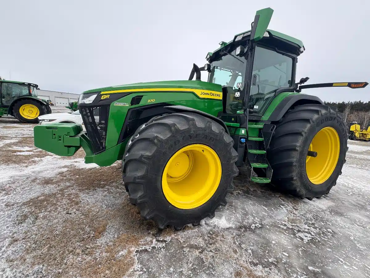 Photo de la Galerie 2 pour 2022 John Deere 8R 370 Tracteur