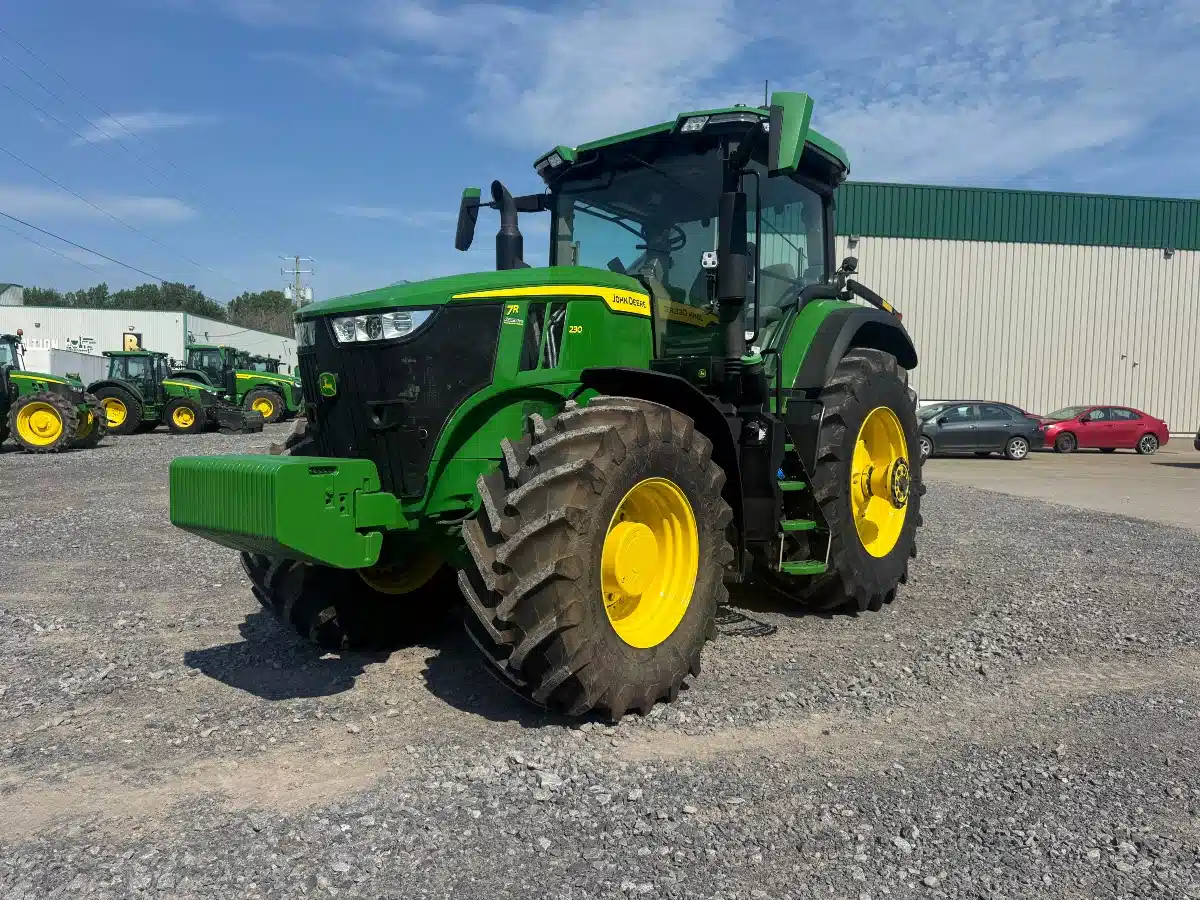 Gallery image 2 for 2021 John Deere 7R 230 Tractor