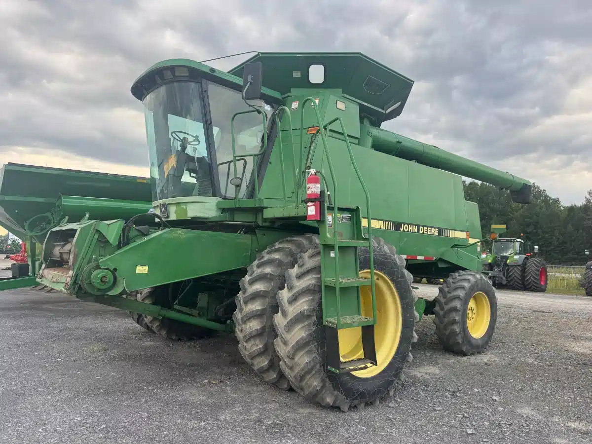 Gallery image 2 for 1996 John Deere 9600 Combine