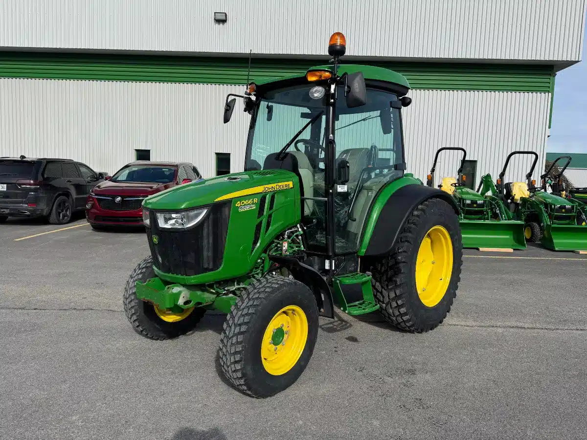 Gallery image 2 for 2022 John Deere 4066R Tractor
