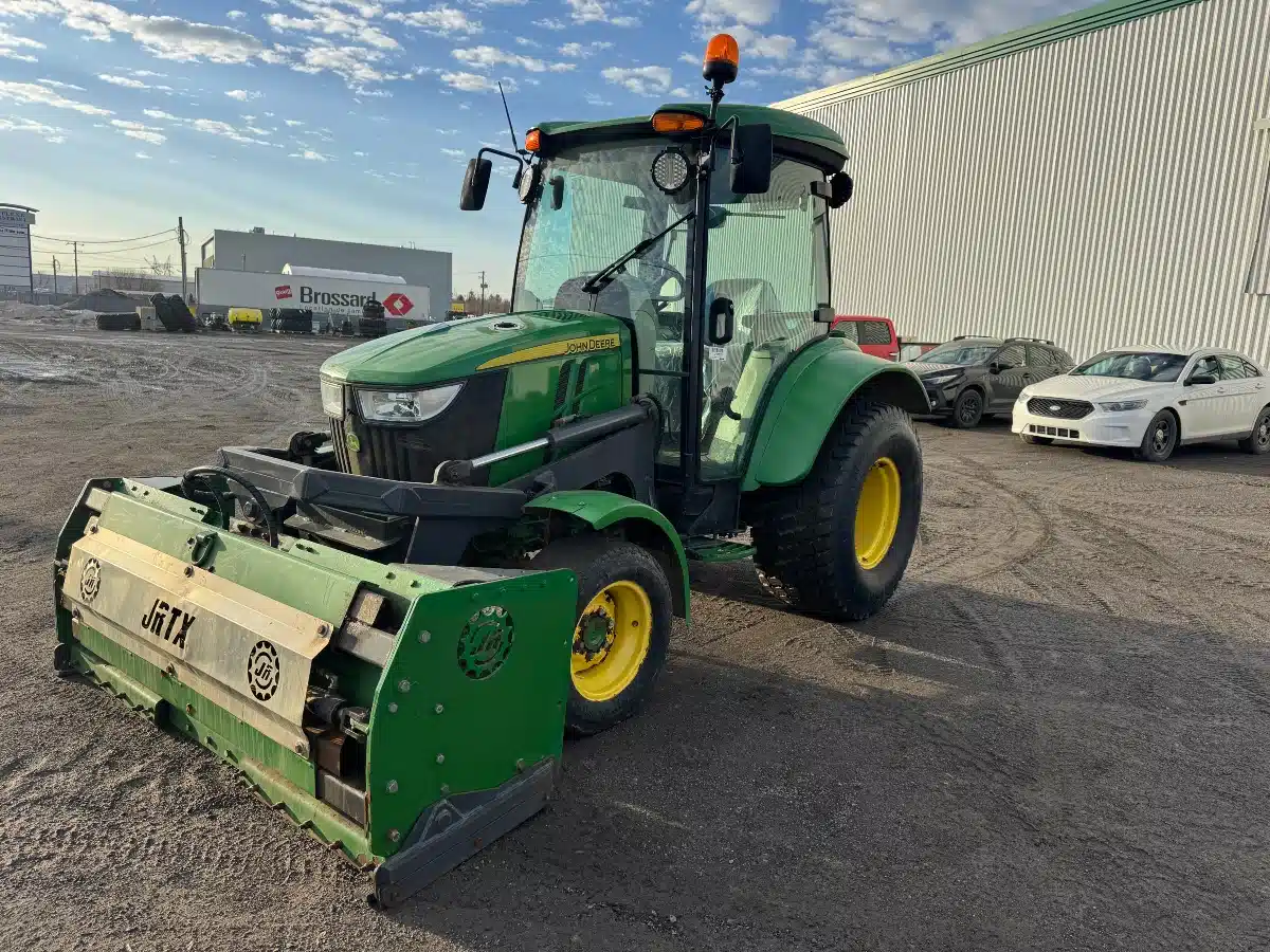 Gallery image 2 for 2017 John Deere 4066R Tractor