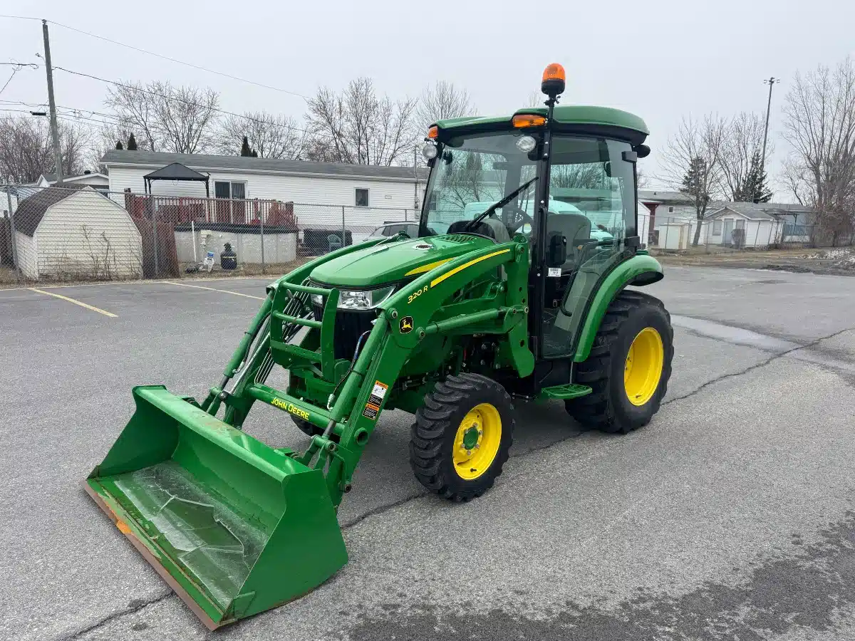Gallery image 2 for 2021 John Deere 3046R Tractor