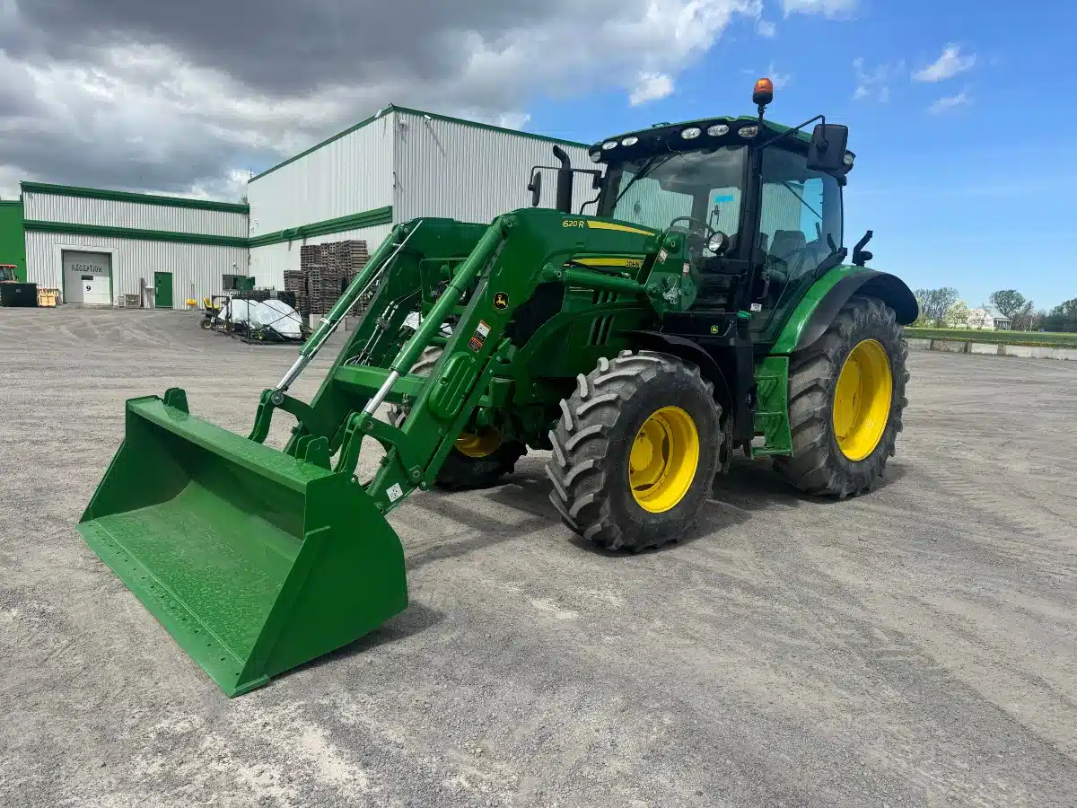 Photo de la Galerie 2 pour 2018 John Deere 6110R Tracteur