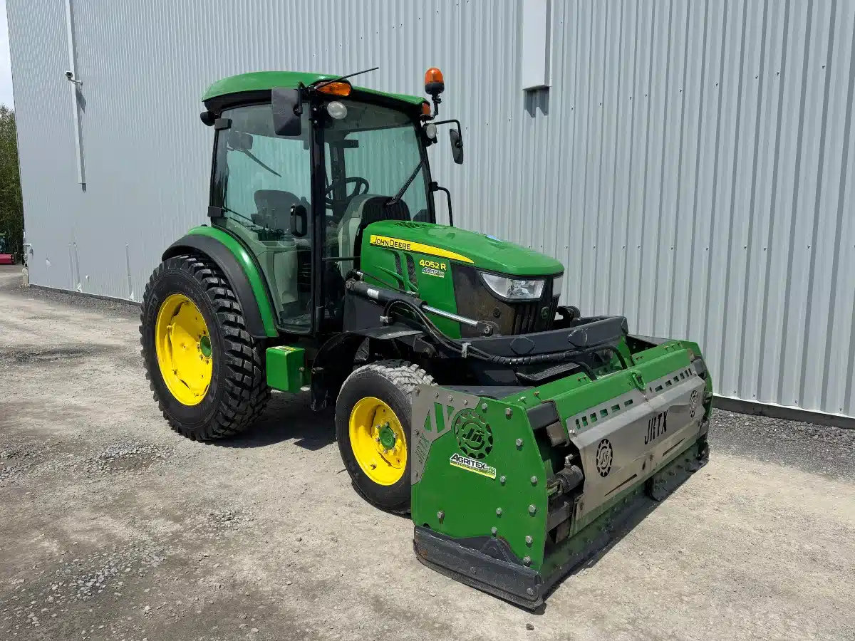 Gallery image 2 for 2021 John Deere 4066R Tractor