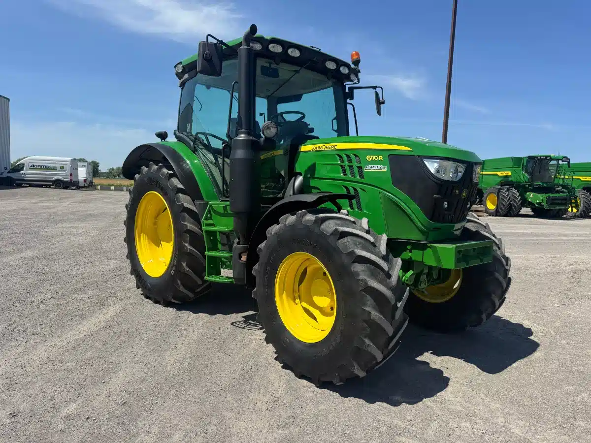 Gallery image 1 for 2018 John Deere 6110R Tractor