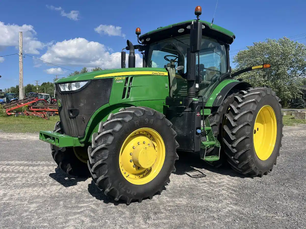 Gallery image 2 for 2018 John Deere 7230R Tractor