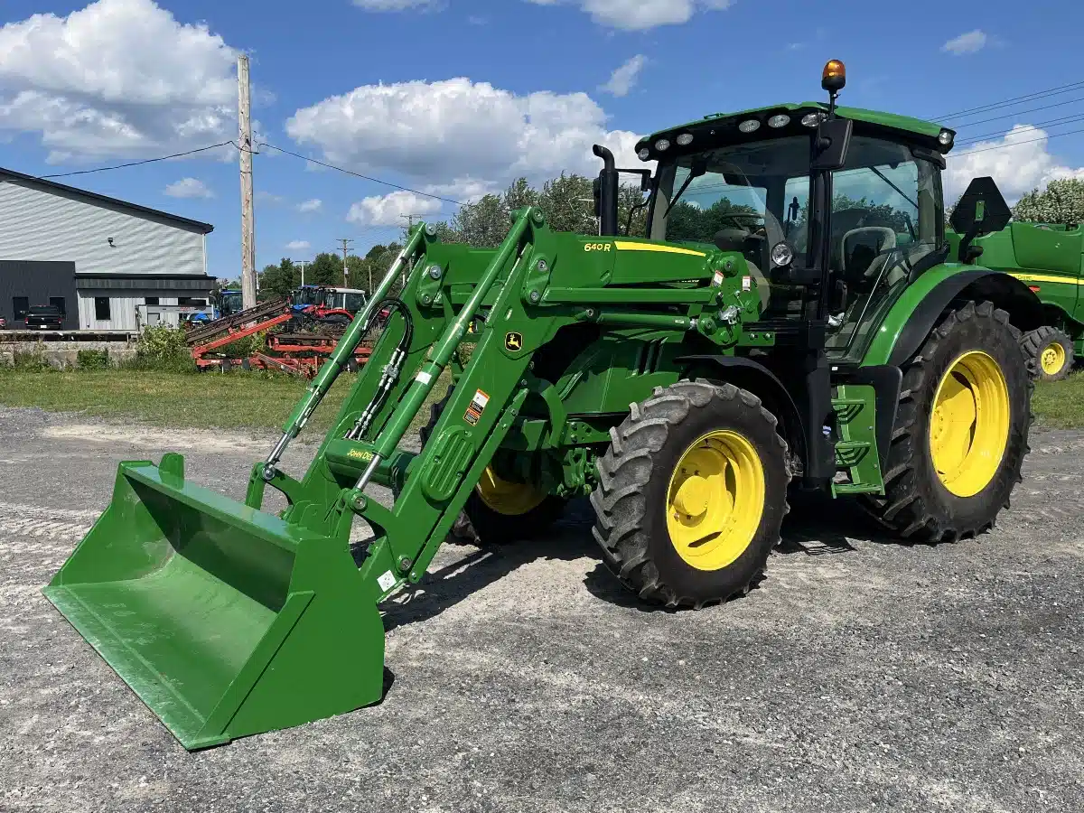 Gallery image 2 for 2021 John Deere 6110R Tractor