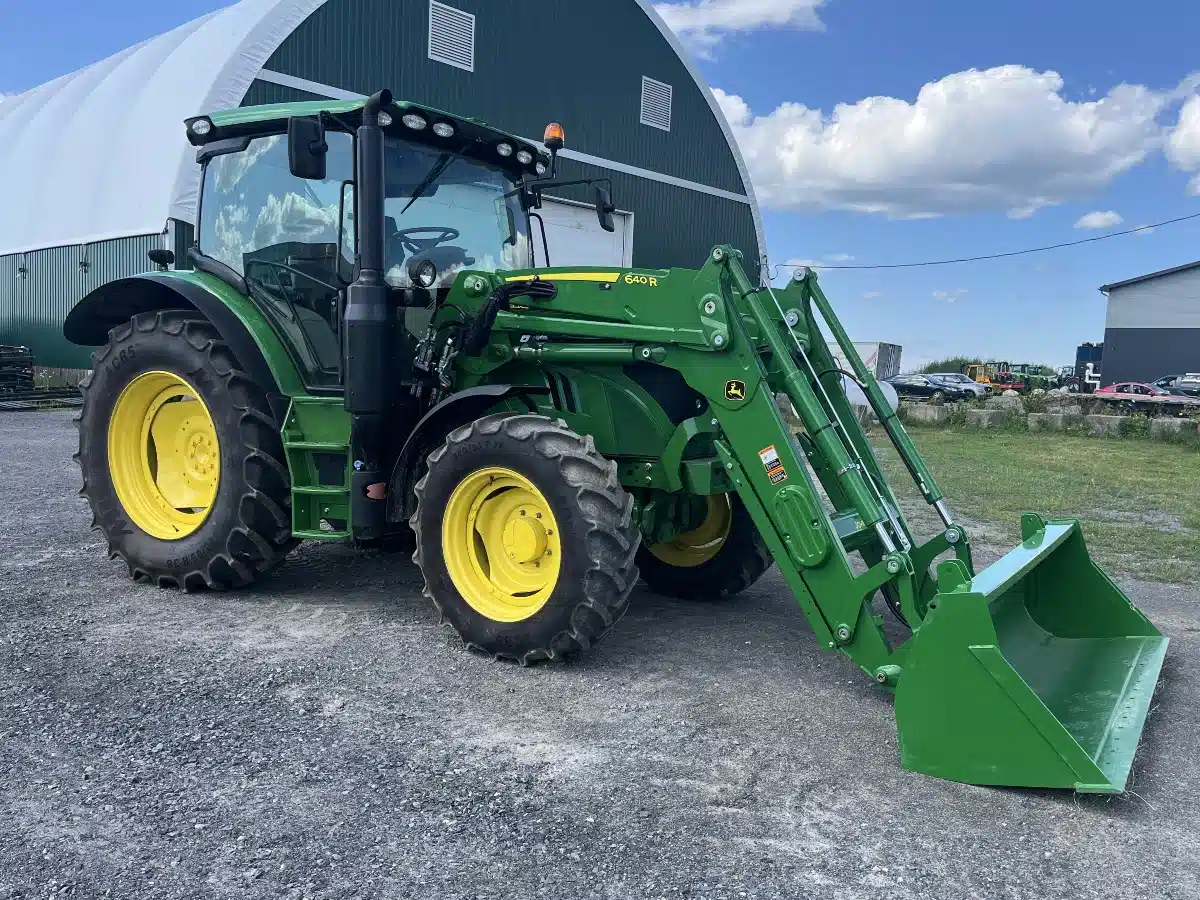 Gallery image 1 for 2021 John Deere 6110R Tractor