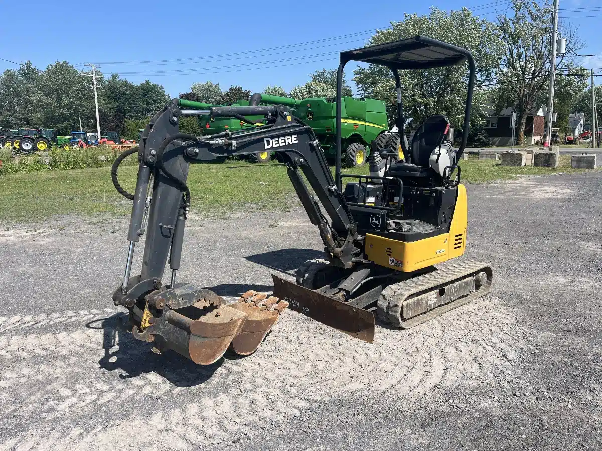 Photo de la Galerie 2 pour 2023 John Deere 17G Excavatrice