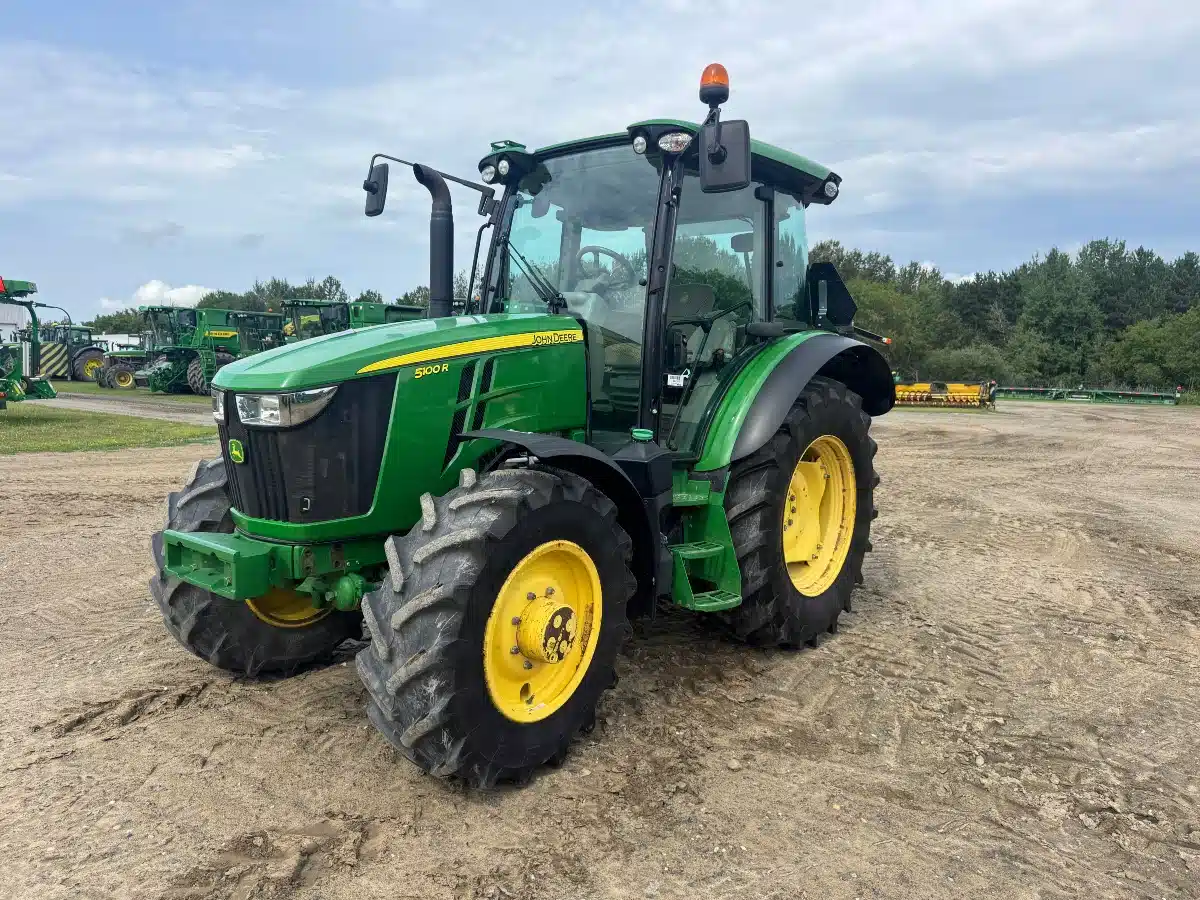 Gallery image 2 for 2021 John Deere 5100R Tractor