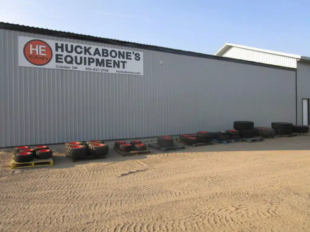 Photo de la Galerie 1 pour Kubota Tires Véhicule - Autre