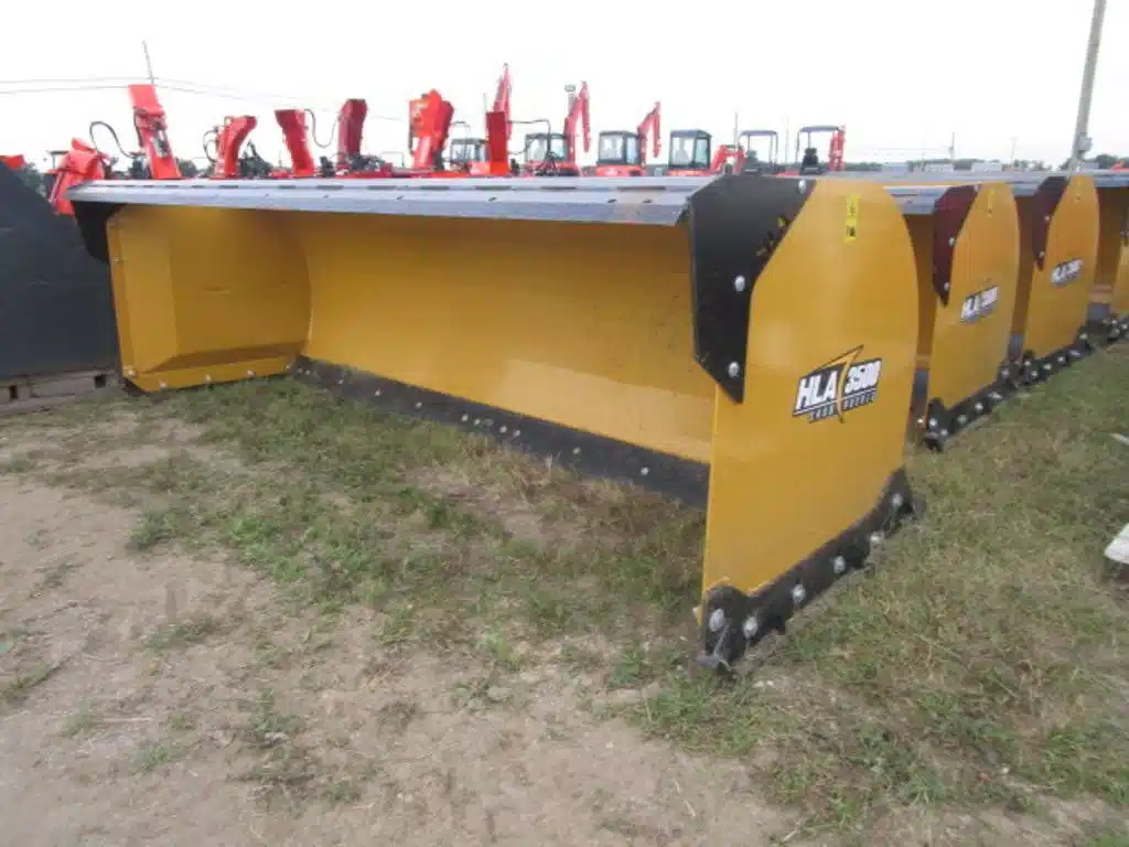 Photo de la Galerie 2 pour 2026 HLA Attachments SP3500 Gratte à neige