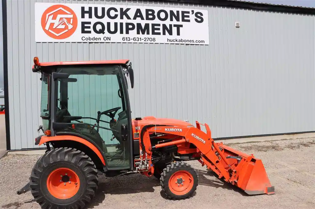Gallery image 2 for 2015 Kubota B3350 Tractor