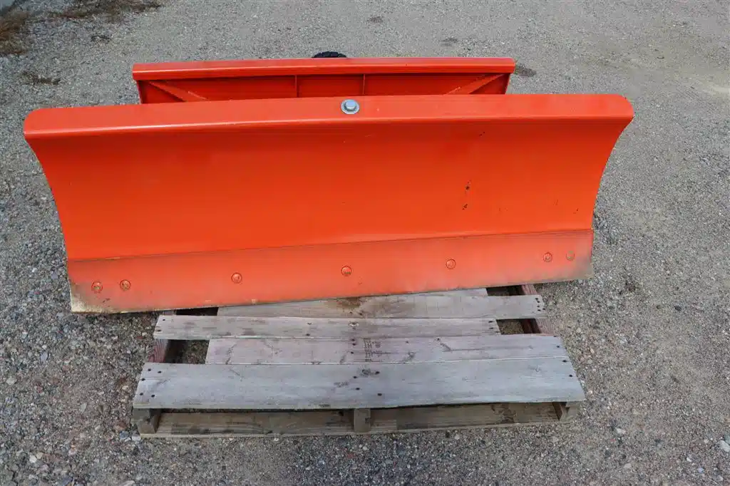 Photo de la Galerie 2 pour Kubota B2672 Lame