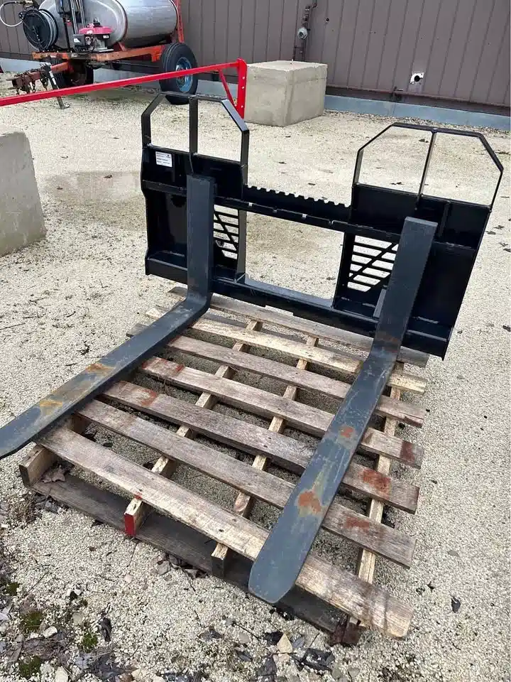 Photo de la Galerie 1 pour 2025 Mapleside MFG Fourche à palette