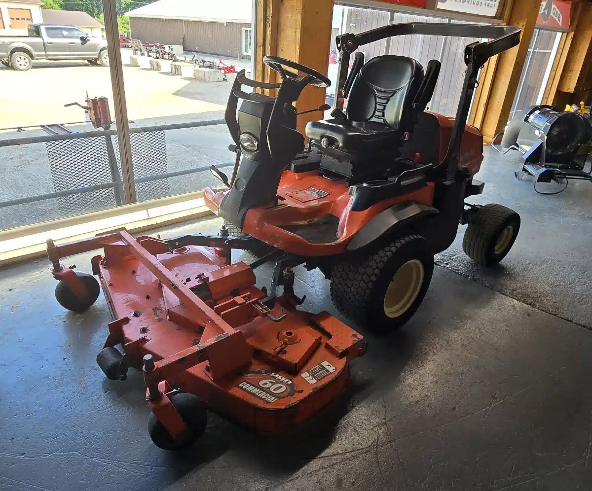 Gallery image 1 for 2016 Kubota F2690 Mower - Front Deck