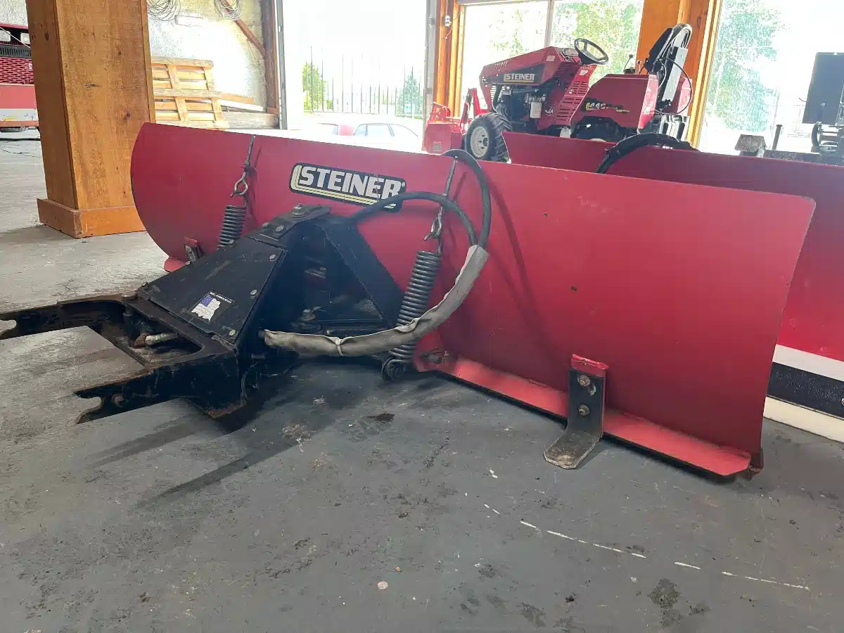 Gallery image 1 for Steiner 72" Dozer Blade