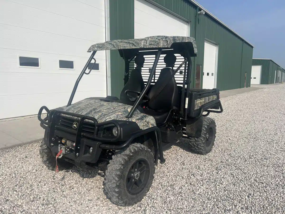 Gallery image 2 for Used 2011 John Deere XUV 825I Utility Vehicle
