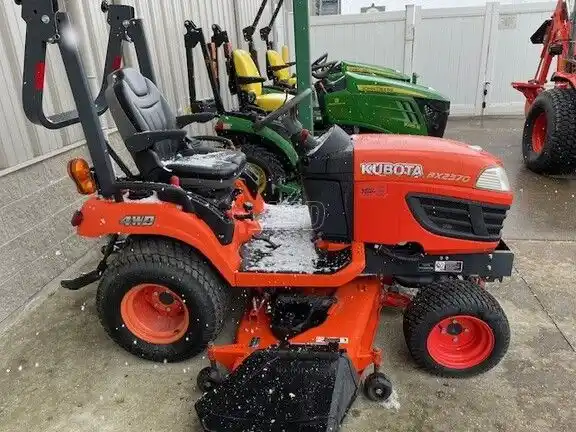 Mower Hitch for ZG227 Zero Turn : r/kubota