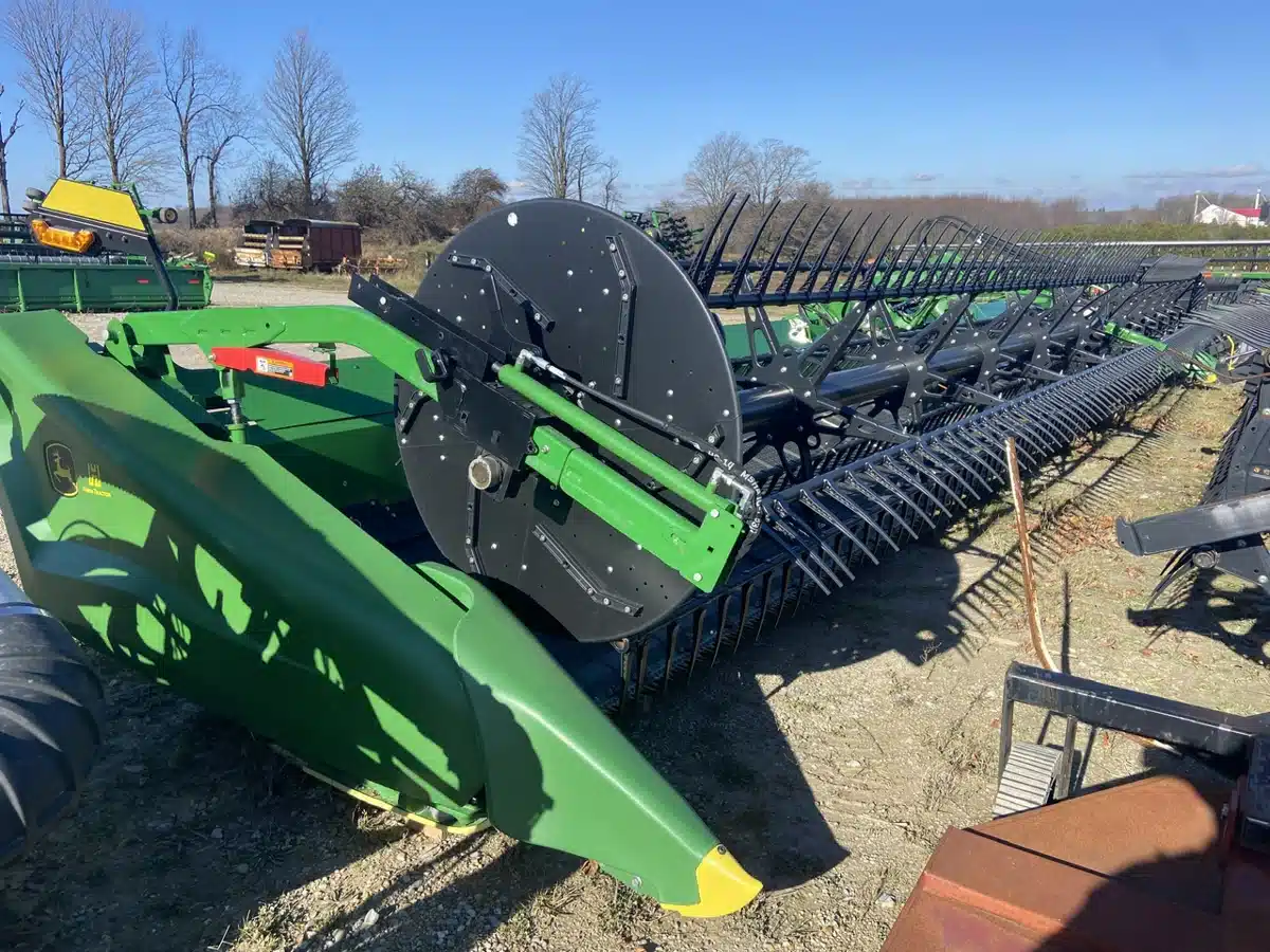 Gallery image 1 for Used 2022 John Deere HD45F Header - Flex Draper