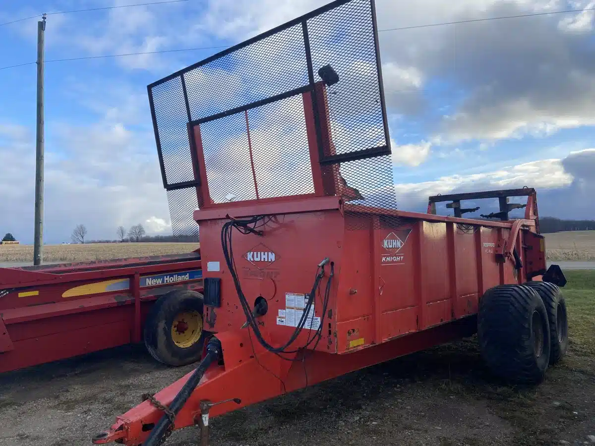 Gallery image 1 for Used Kuhn Knight PS 160 Manure Spreader