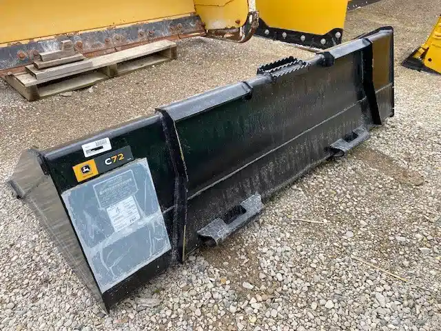 Gallery image 1 for Used John Deere 72 INCH Bucket