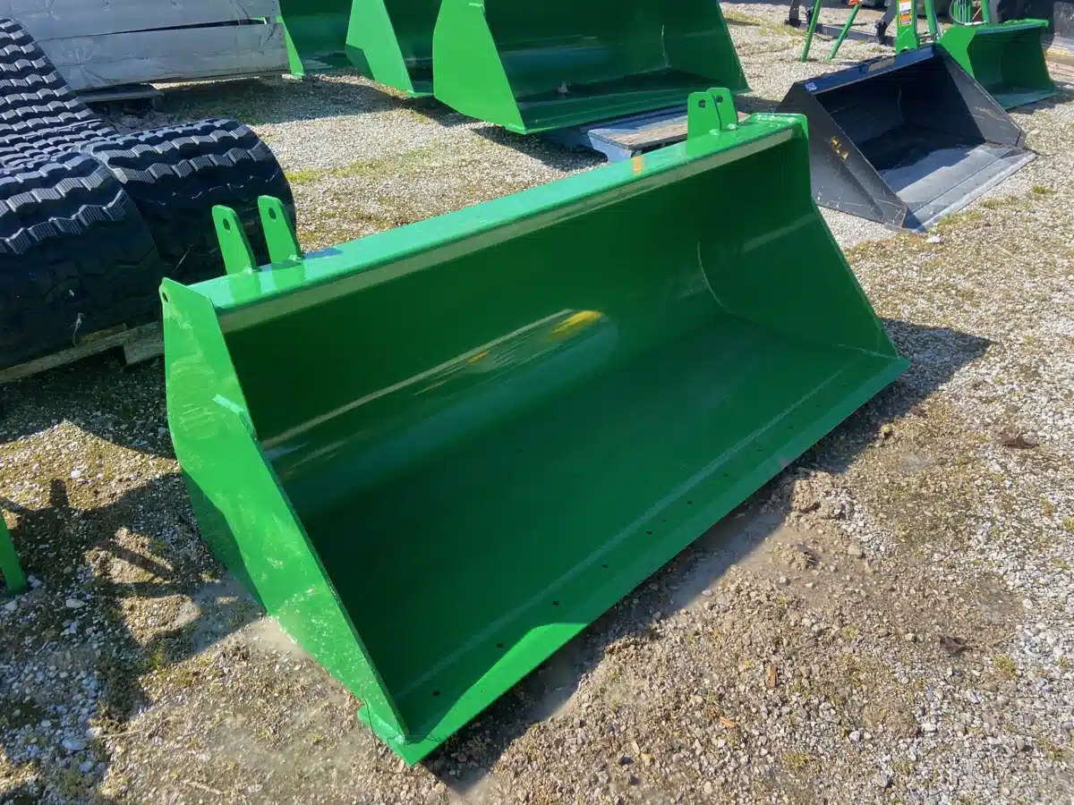 Gallery image 1 for Used John Deere 73 Bucket