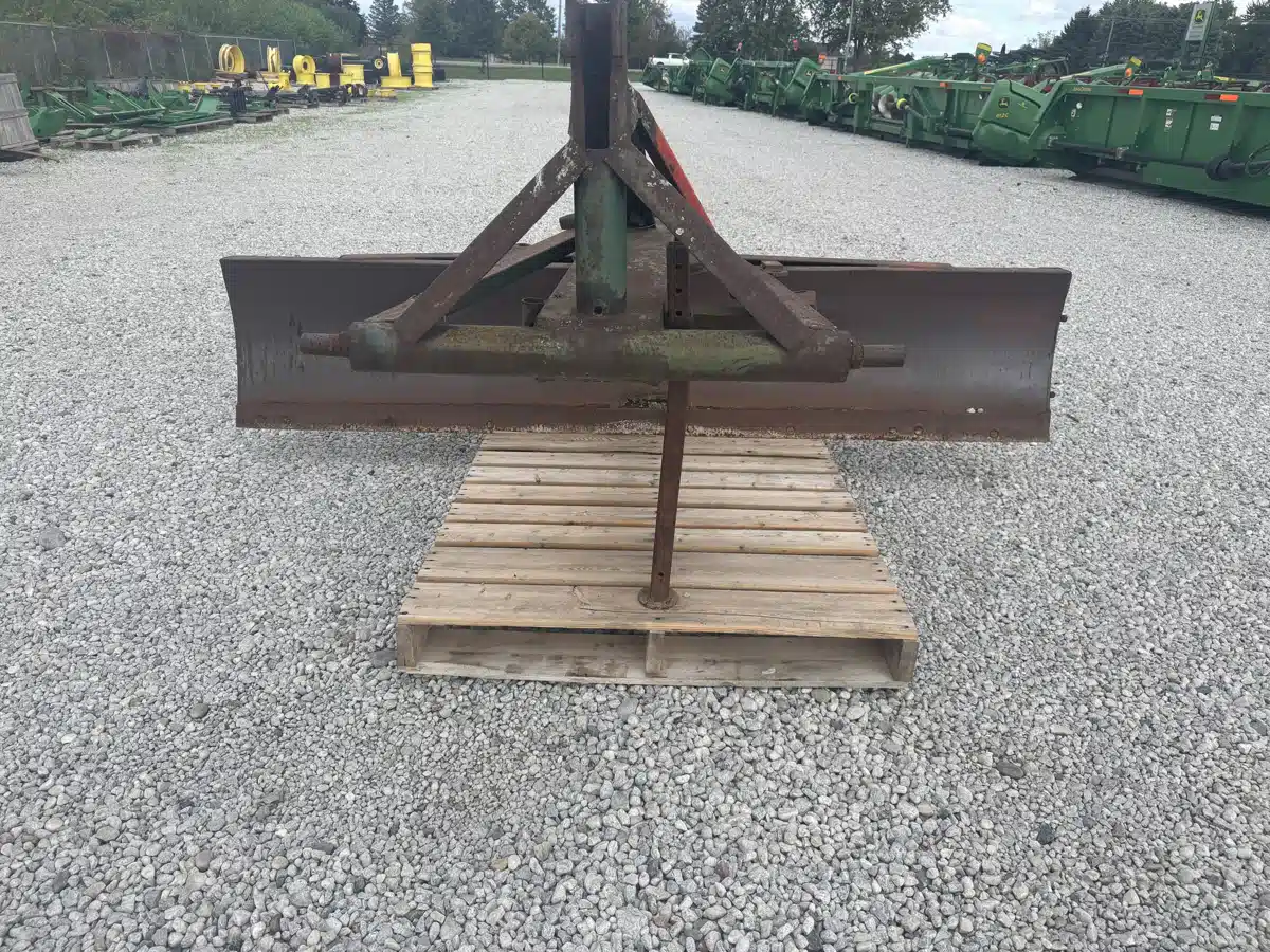 Gallery image 1 for Unspecified 7' Blade