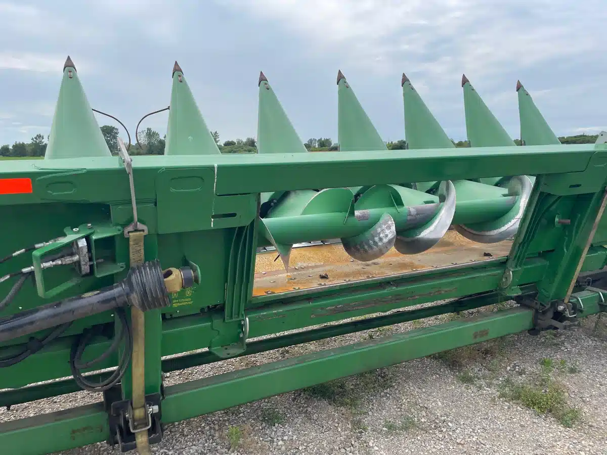 Gallery image 2 for 2012 John Deere 608C Header - Row Crop