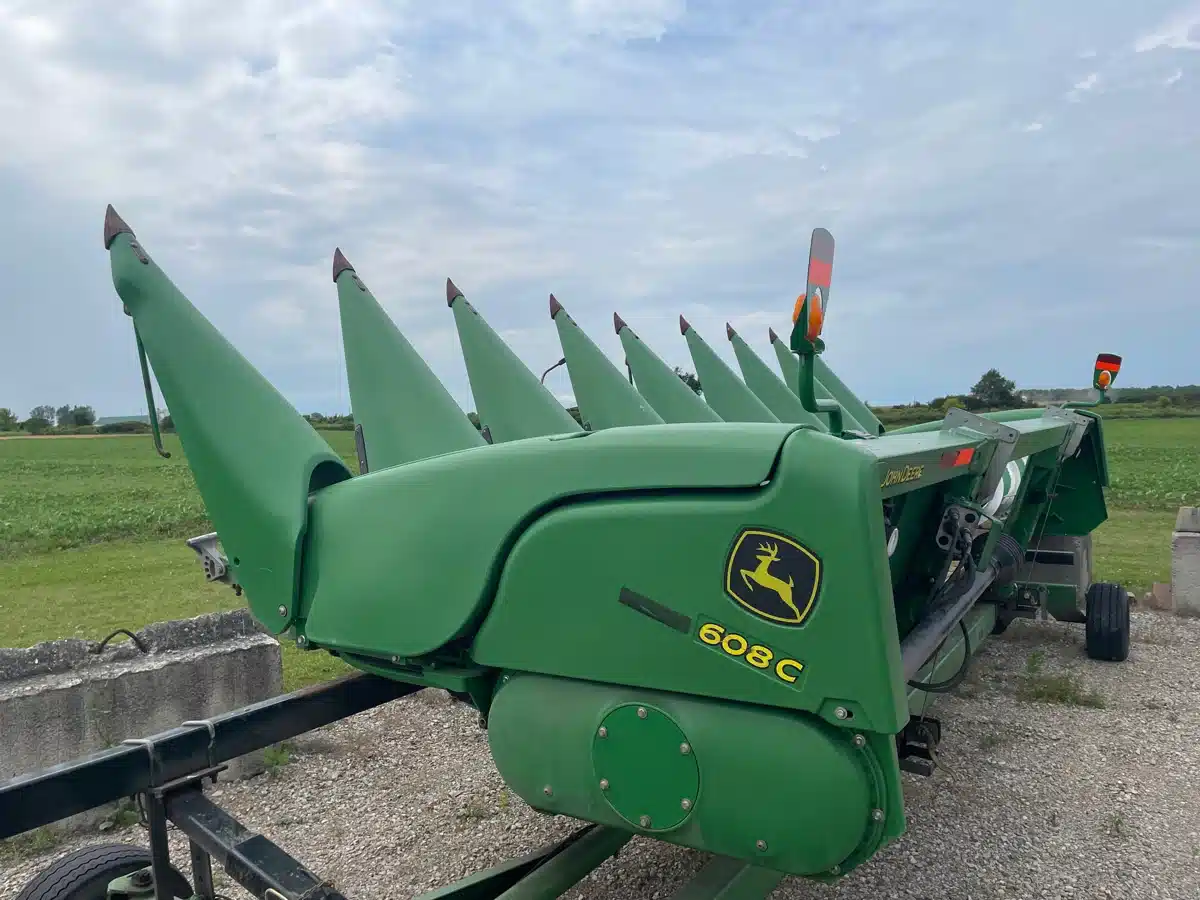 Gallery image 1 for 2012 John Deere 608C Header - Row Crop