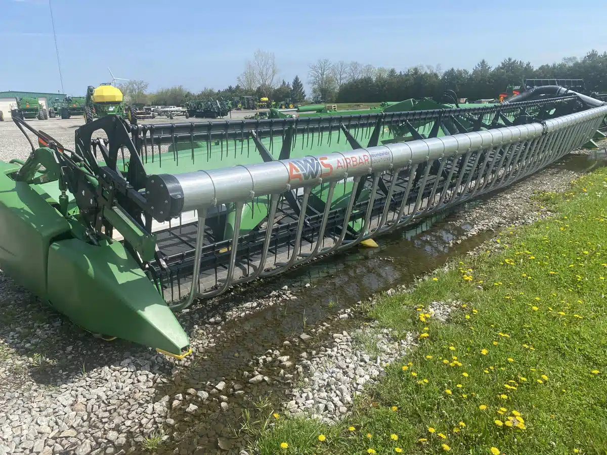 Gallery image 2 for Used 2014 John Deere 640FD Header - Flex Draper