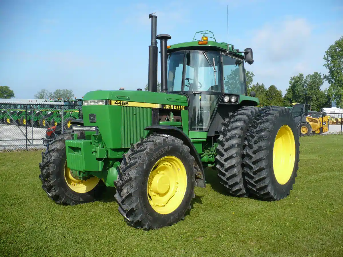 Gallery image 1 for Used 1989 John Deere 4455 Tractor